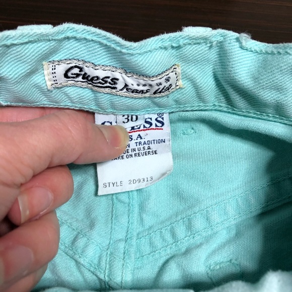 *VINTAGE GUESS SHORTS* High waisted vintage Guess shorts - size 30 - Picture 3 of 7